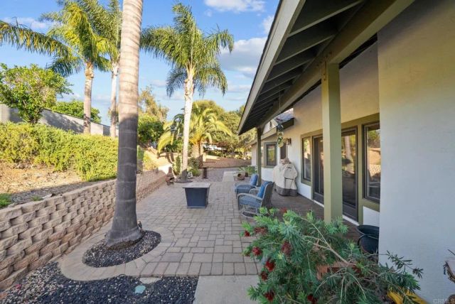 1674 Baja Vista Drive, Fallbrook, CA 92028