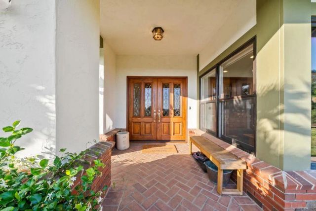 1674 Baja Vista Drive, Fallbrook, CA 92028
