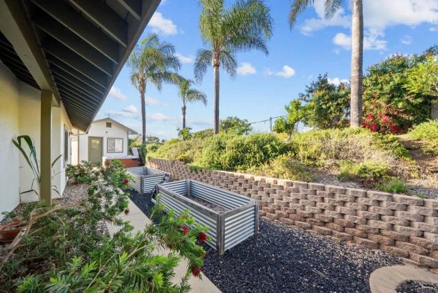 1674 Baja Vista Drive, Fallbrook, CA 92028