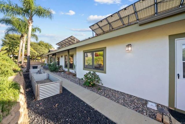 1674 Baja Vista Drive, Fallbrook, CA 92028