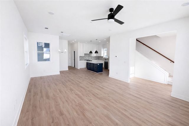 2310 S 31st Place, Rogers, AR 72758