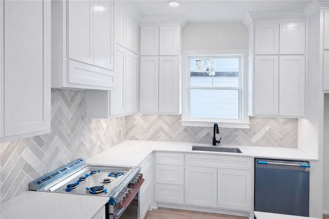 2310 S 31st Place, Rogers, AR 72758