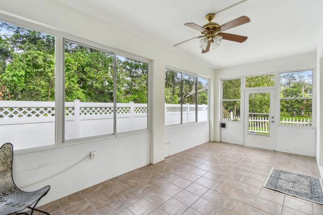 581 Boxwood Pl, St Augustine, FL 32086