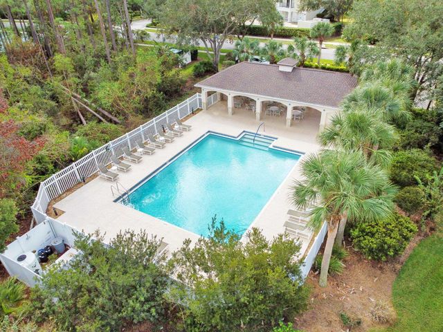581 Boxwood Pl, St Augustine, FL 32086