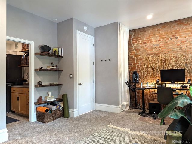 2753 Champa Street, Denver, CO 80205