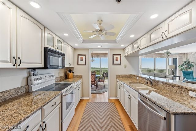 6361 Pelican Bay BLVD 605, Naples, FL 34108