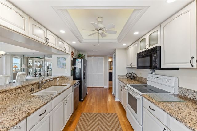 6361 Pelican Bay BLVD 605, Naples, FL 34108