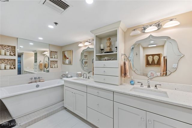 6361 Pelican Bay BLVD 605, Naples, FL 34108