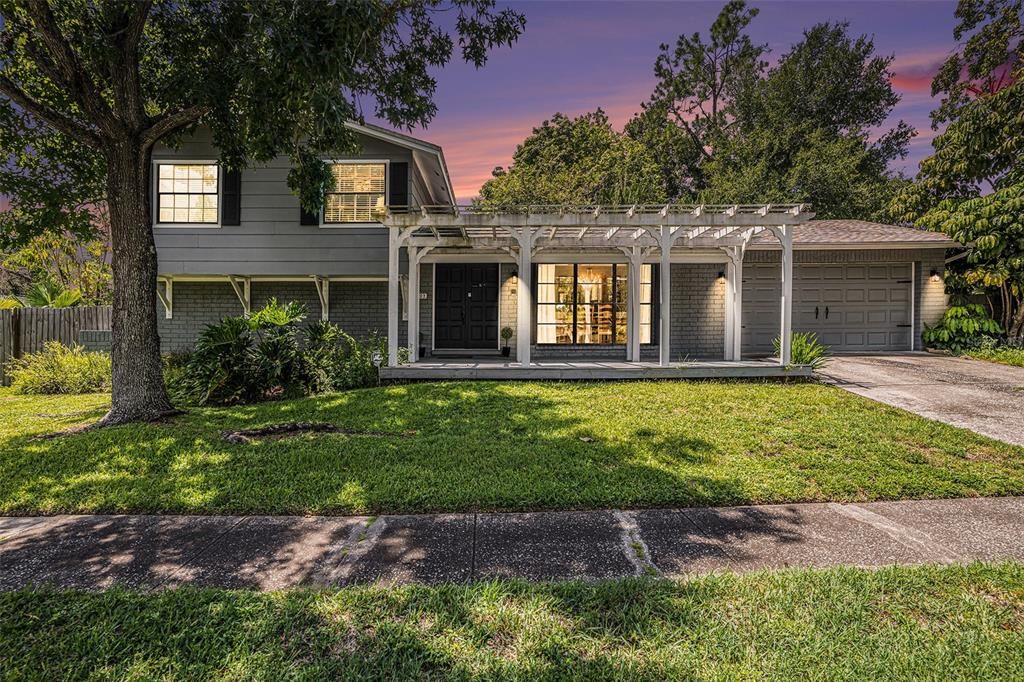 4402 WILLOWRUN LANE, Tampa, FL 33624