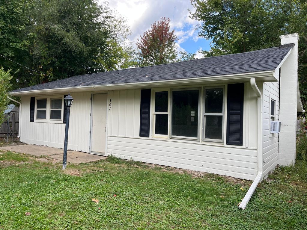 307 Della Street, Portage City, MI 49002