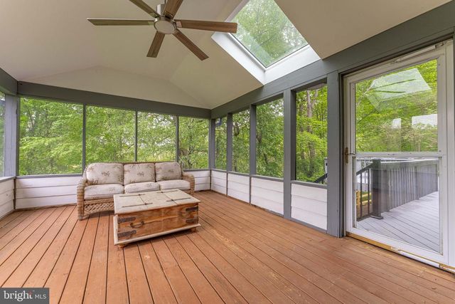 1052 CEDAR MILL LN, West Chester, PA 19382