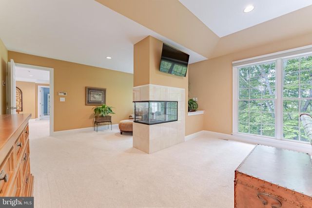 1052 CEDAR MILL LN, West Chester, PA 19382