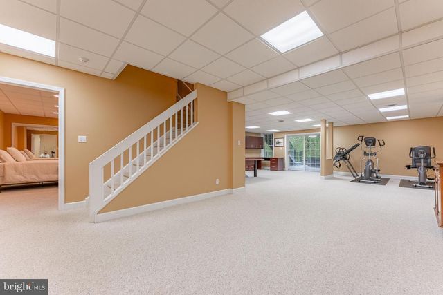 1052 CEDAR MILL LN, West Chester, PA 19382