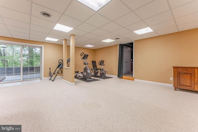 1052 CEDAR MILL LN, West Chester, PA 19382