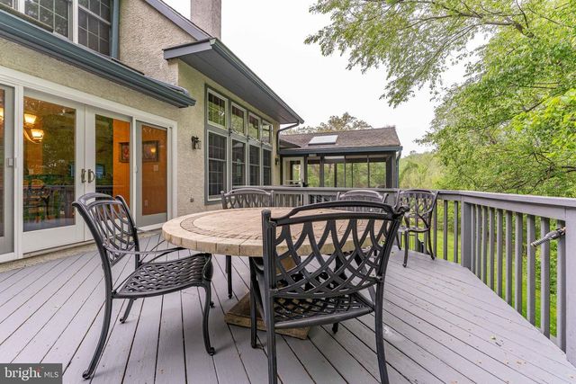 1052 CEDAR MILL LN, West Chester, PA 19382