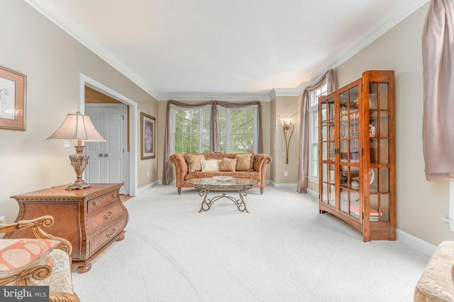 1052 CEDAR MILL LN, West Chester, PA 19382