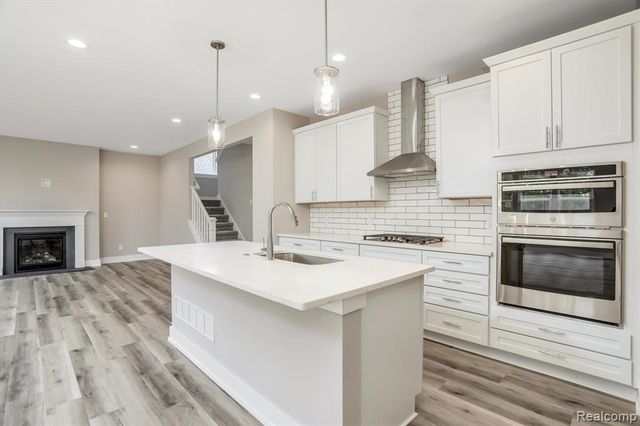 2344 Provencal Drive, Commerce Twp, MI 48382