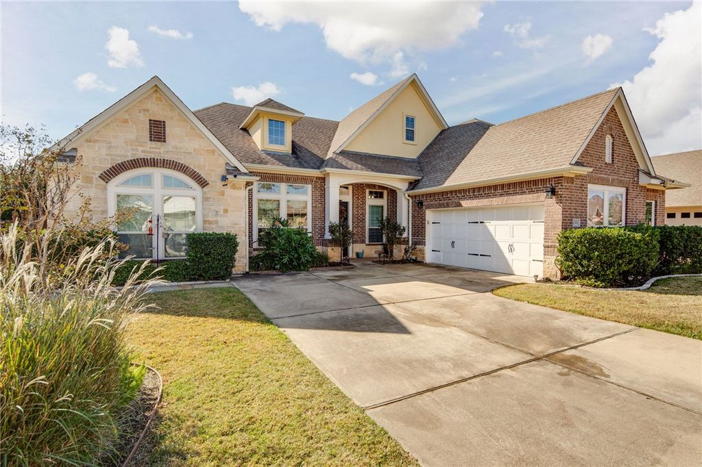 4318 Hadleigh Lane, College Station, TX 77845