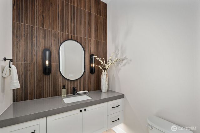 1246 169th PL NE, Bellevue, WA 98008