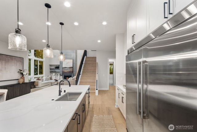 1246 169th PL NE, Bellevue, WA 98008