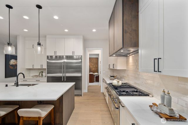 1246 169th PL NE, Bellevue, WA 98008