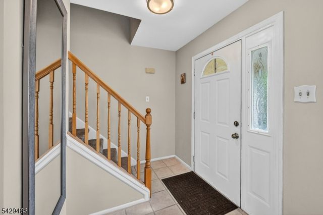 615 Van Liew Ct, Hillsborough Twp., NJ 08844