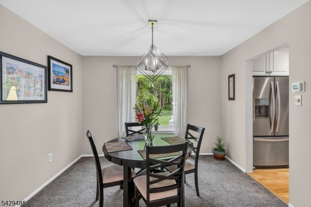 615 Van Liew Ct, Hillsborough Twp., NJ 08844
