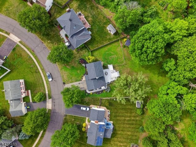 615 Van Liew Ct, Hillsborough Twp., NJ 08844