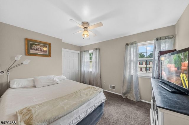 615 Van Liew Ct, Hillsborough Twp., NJ 08844