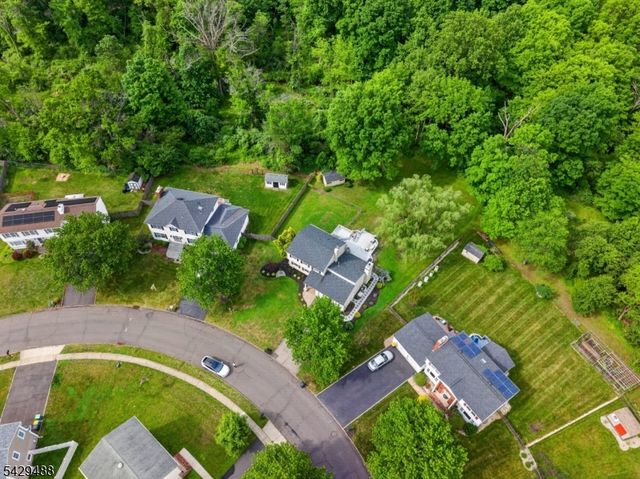 615 Van Liew Ct, Hillsborough Twp., NJ 08844