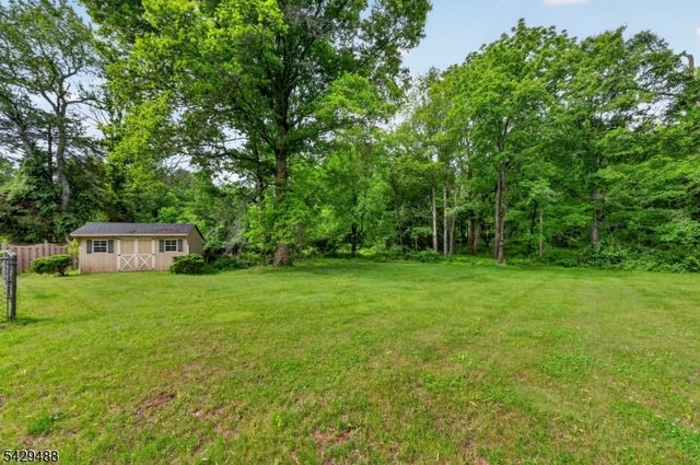 615 Van Liew Ct, Hillsborough Twp., NJ 08844
