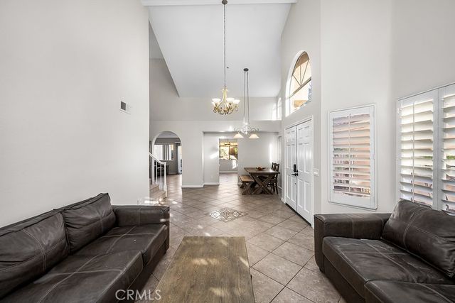 25635 Corsica, Yorba Linda, CA 92887