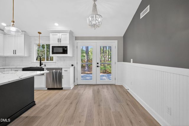 313 Crown Oaks Drive, Raleigh, NC 27615