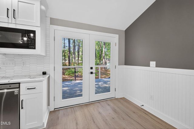 313 Crown Oaks Drive, Raleigh, NC 27615