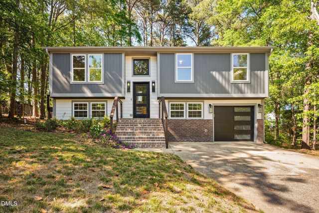 313 Crown Oaks Drive, Raleigh, NC 27615