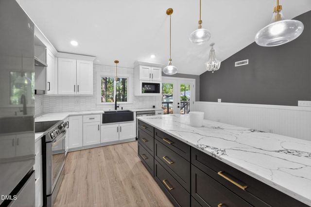 313 Crown Oaks Drive, Raleigh, NC 27615