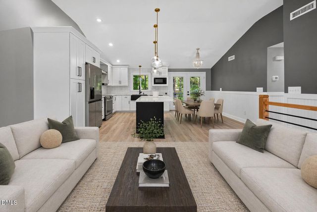 313 Crown Oaks Drive, Raleigh, NC 27615