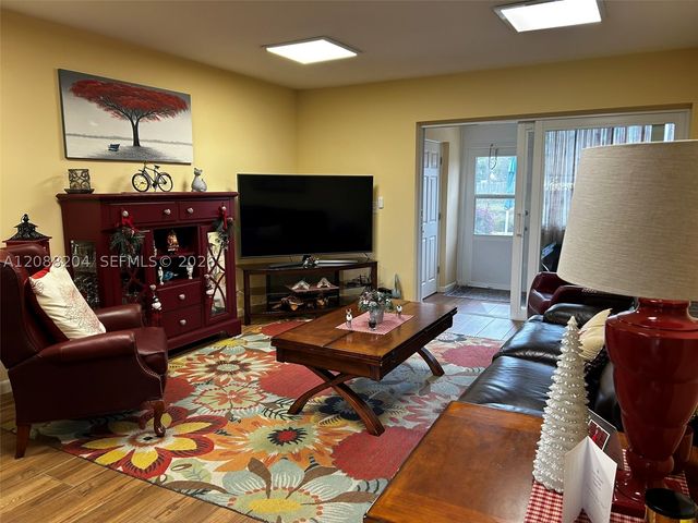 2941 Crosley Dr W H, West Palm Beach, FL 33415