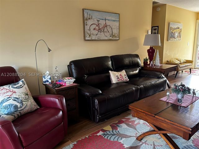 2941 Crosley Dr W H, West Palm Beach, FL 33415