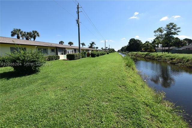 2941 Crosley Dr W H, West Palm Beach, FL 33415