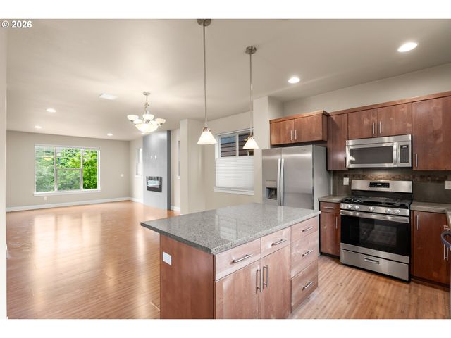 14323 Sw COMPASS Dr, Beaverton, OR 97005