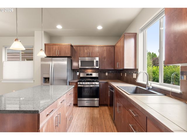 14323 Sw COMPASS Dr, Beaverton, OR 97005