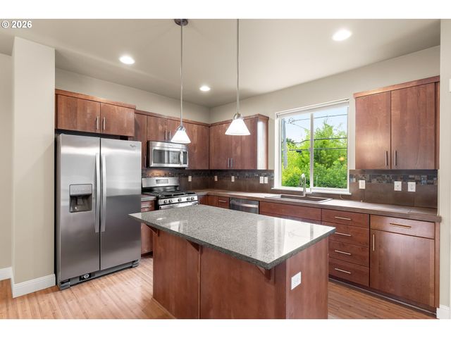14323 Sw COMPASS Dr, Beaverton, OR 97005