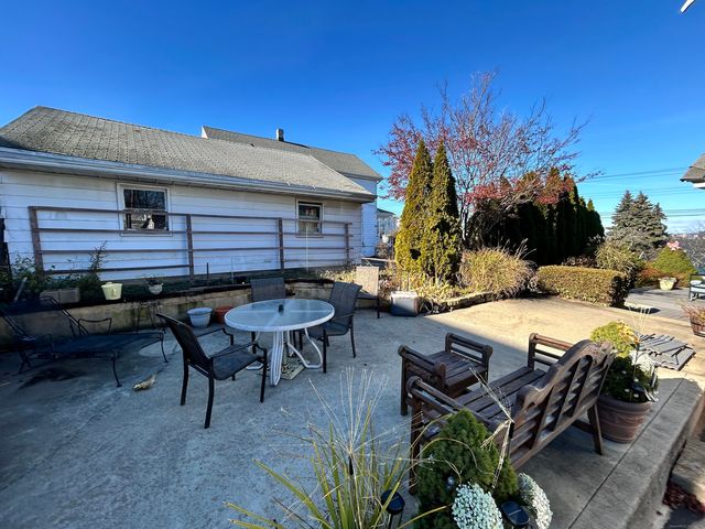 103 Cove Street 2, New Haven, CT 06512