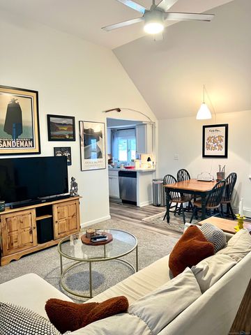 103 Cove Street 2, New Haven, CT 06512