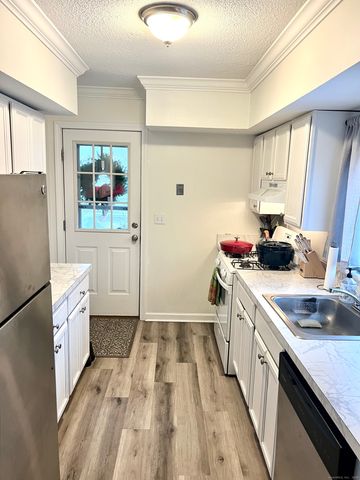 103 Cove Street 2, New Haven, CT 06512