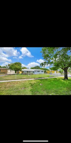 1112 NW 43rd Terrace, Lauderhill, FL 33313
