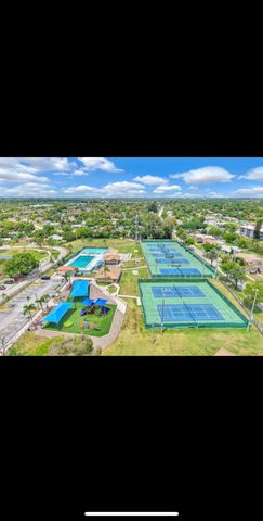 1112 NW 43rd Terrace, Lauderhill, FL 33313