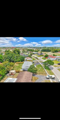1112 NW 43rd Terrace, Lauderhill, FL 33313