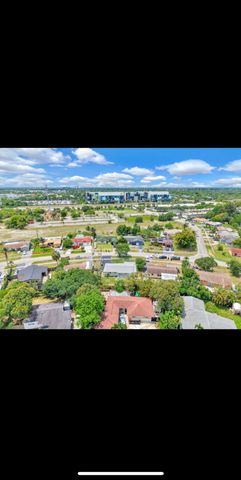 1112 NW 43rd Terrace, Lauderhill, FL 33313